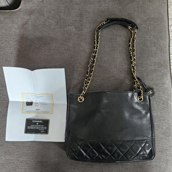 CHANEL Chain Tote Shoulder Crossbody Bag Lambskin Black 100% Authentic Guarantee - Picture 12 of 16